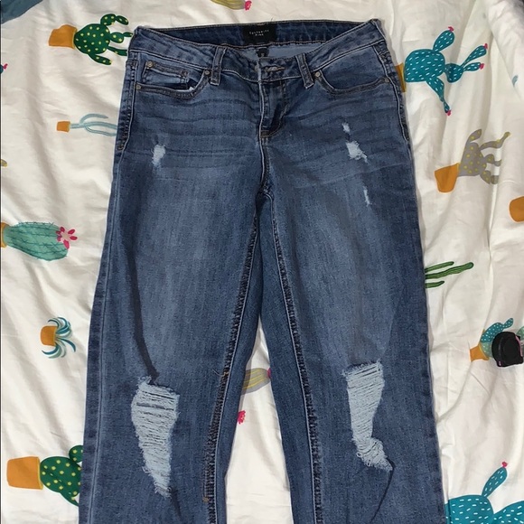Girlfriend Jeans - Picture 2 of 2